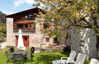 Sunny, rustical 5 room cottage in Valposchiavo - Poschiavo - 0