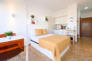 Sea & Mountain, front line, 1 min to beach by 10ToSea - Fuengirola - 4