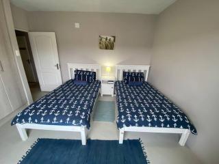 Grys Patrys - 4 Beds Beach Home - Jeffreys Bay - 1