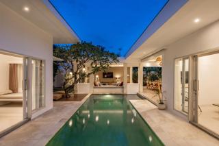 Fresh and Stylish 3bd Villa in Seminyak with Private Pool - Seminyak - 2