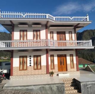 Bromo Seruni Astungkara Homestay - Probolinggo - 9