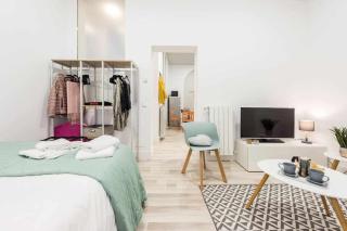 Calle Huertas Galería by RegalateMadrid - Madrid - 4