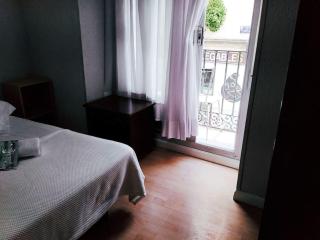 Apartamento HOTEL MONTAÑA LAVAPIES - 0