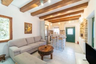 Bekiris Traditional Inn - Lefkimmi - 9