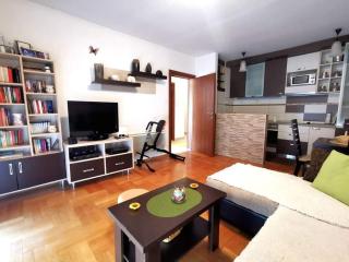 Mira Apartment - Igalo - 4