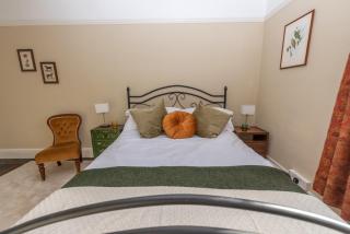 Nutsford House - 9