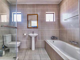 Coastal Beach Resort - Umkomaas - 6