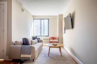 UWS 3br w elevator doorman gym nr Central Park NYC-1002 - New York - 0