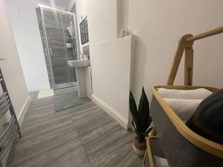 Bright 2 Bedroom Flat On Tower Bridge - 5