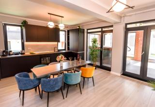 Aquarium Residence Penthouse 5 - 7