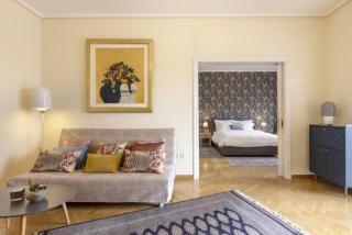 Valaoritou 6os - An aristocratic 1 BR in the hear - Athens - 1