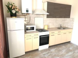 Комфортна квартира. Поруч парк - 9