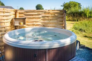 The Hideaway Hut - 1 Bed Shepherds Hut - Hereford - Hereford - 7