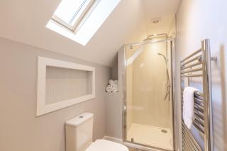Lord Galloway 39 with Hot Tub - 9