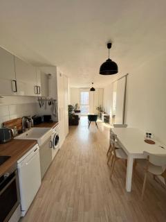Modern and bright apartment near Paris - La Courneuve - 0