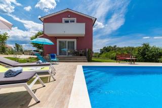 House May for max 9 persons with pool and garden - 9