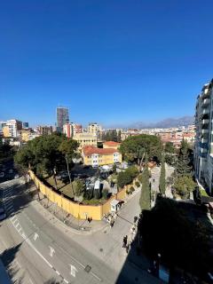 Queens Luxury Apartments Tirana - Tirana - 4