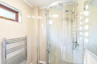 Bluebell Lodge 2 with Hot Tub - Newton Stewart - 7