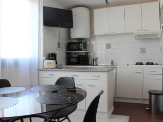 Studio cabine rénové, proche plage et commerces, 4 couchages, Port-la-Nouvelle - FR-1-229C-70 - Port-la-Nouvelle - 2