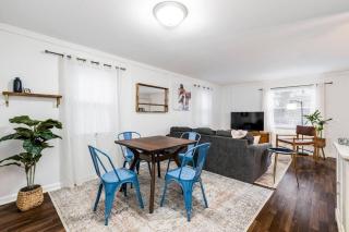 City Boho ✦ New Kitchen ✦ King Bed ✦ WFH - 8