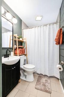 City Boho ✦ New Kitchen ✦ King Bed ✦ WFH - Bexley - 2