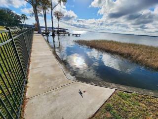 Paradise on Lake Harris unit RV#5 - 2