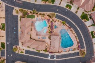 4098 Coral Ridge The 19th Hole in Coral Ridge, Near Golf Course, Firepit, Poker Set, Heated Pool - Washington - 1