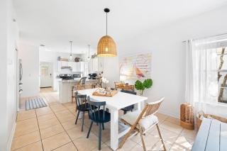 30A Beach House - Coconut Cottage by Panhandle Getaways - Santa Rosa Beach - 2
