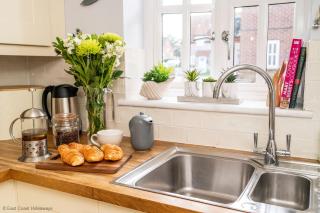 Dog friendly cottage with hot tub under 350 steps to dunes - Winterton-on-Sea - 6