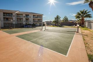 2102 Las Palmas Main level, 3 bd, 2 bath Las Palmas Unit, Shared Pool and Hot Tub - St. George - 6
