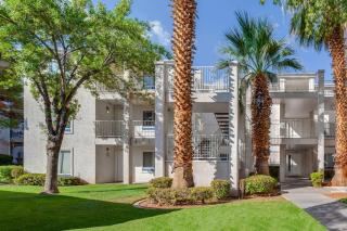 605 Elevator Access, private balcony with beautiful mountain views, and more! - St. George - 4