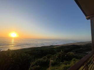 Beach Escape on the coast at apartment 78 Sancta Maria - Amanzimtoti - 9