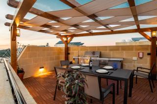 Narcisa - Luxury 3BR Traditional House with Pool, Cinema & Hot Tub - Tal-Barmil - 2