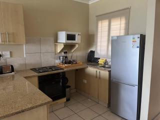 Beach Escape on the coast at apartment 78 Sancta Maria - Amanzimtoti - 3