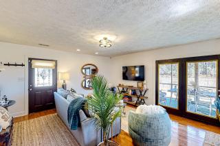 Charming Cottage - 9