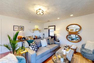 Charming Cottage - 7