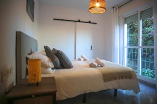 Walk to Puerto Banus, 2BR, 2BTH, Pool - Marbella - 3