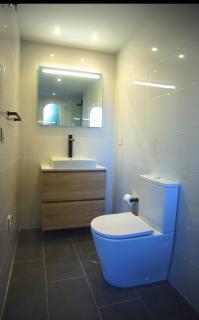 Walk to Puerto Banus, 2BR, 2BTH, Pool - Marbella - 2
