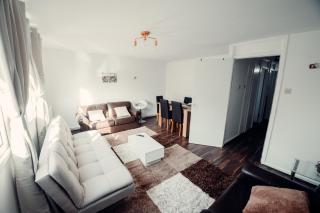 Comfy Home-Wood Green - 9
