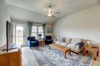 Bastrop Home with Yard, 28 Mi to Austin! - 6