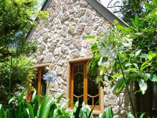 Witches Falls Cottages - 1