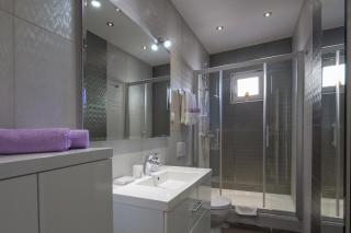 Apartments by the sea Makarska - 20587 - 3