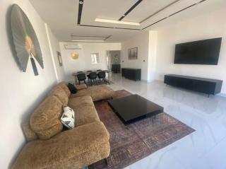 Magnifique Appartement avec PISCINE sur le toit, 3 Chambres, 4 Salles de Bain, Salle de Gym et Terrasse, LUXURY & COMFORT in ALMADIES - Dakar - 6