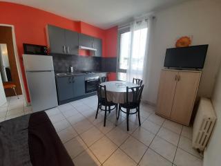 T2 Centre-ville La Roche-Posay, proche Thermes, Wi-Fi, laverie - FR-1-541-79 - La Roche-Posay - 0