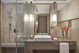 Courtyard by Marriott Bilaspur - 5