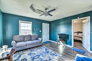 Walkable Hopkinsville Home with Yard! - 6