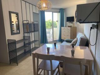 Appartement 2 pièces avec parking privé au Grau-du-Roi - FR-1-250-233 - Le Grau-du-Roi - 8