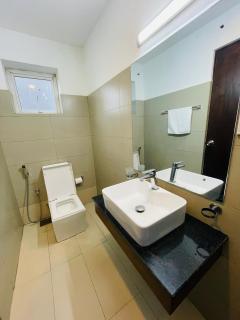 Luxe Highway Residencies - 9