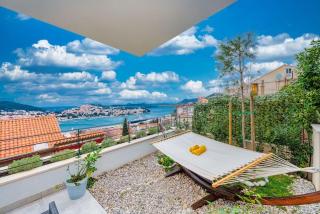 Walking distance old town 120m2,garden,view,garage - Dubrovnik - 0