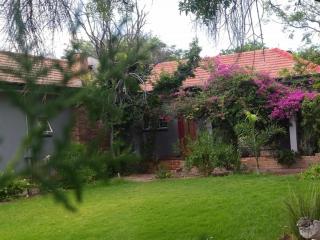 Royal Karoo Cottage unit 2 - Beaufort West - 6